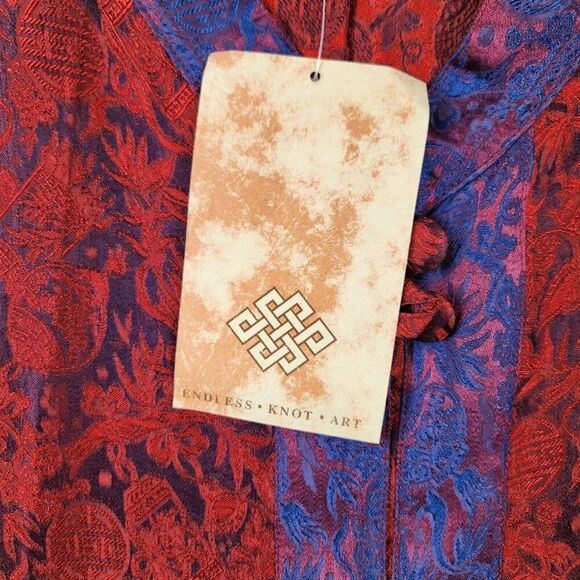 Women's Endless Knot Art Blouse Saigon Top Red Long Sleeve One Size NWT - Picture 8 of 9